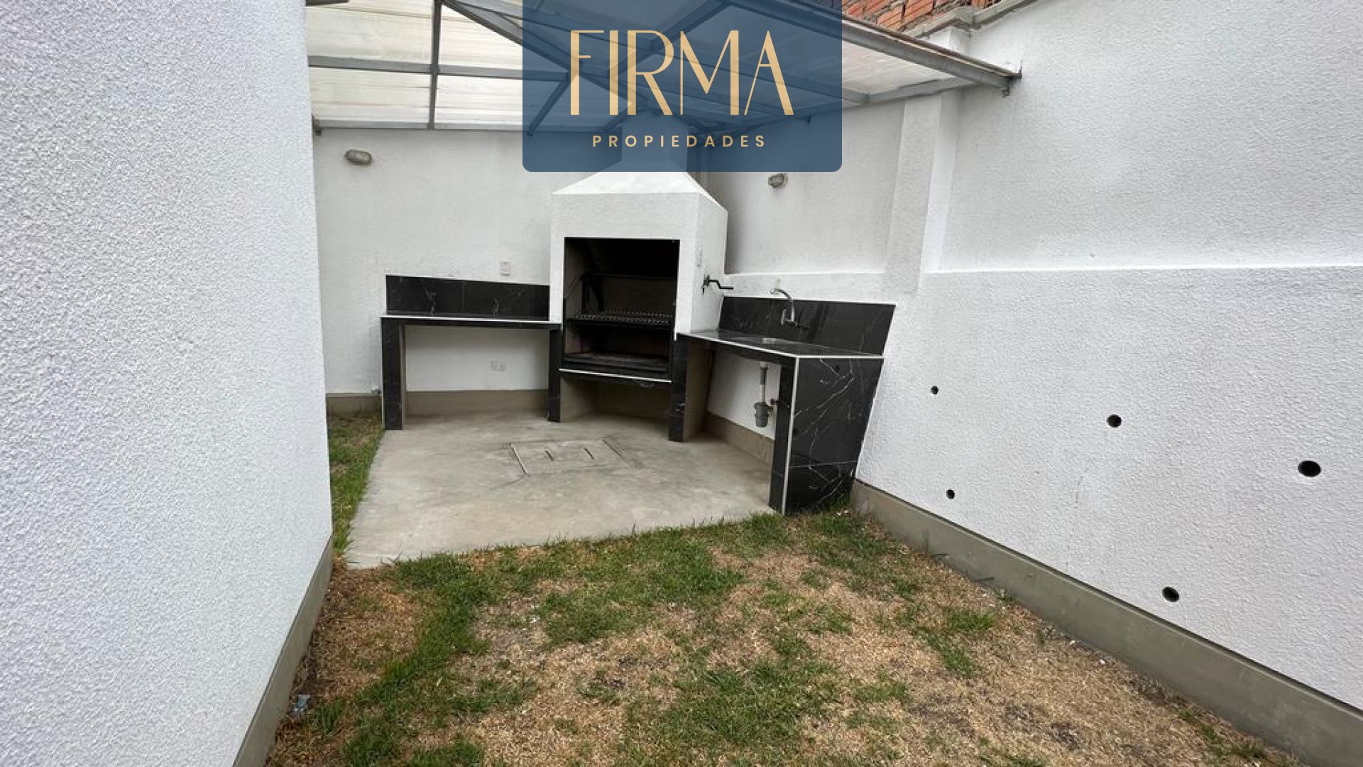 Casa en VentaCOMPRA ESTA CASA EN CHASQUIPAMPA 3 dormitorios 4 baños 1 parqueos Foto 2