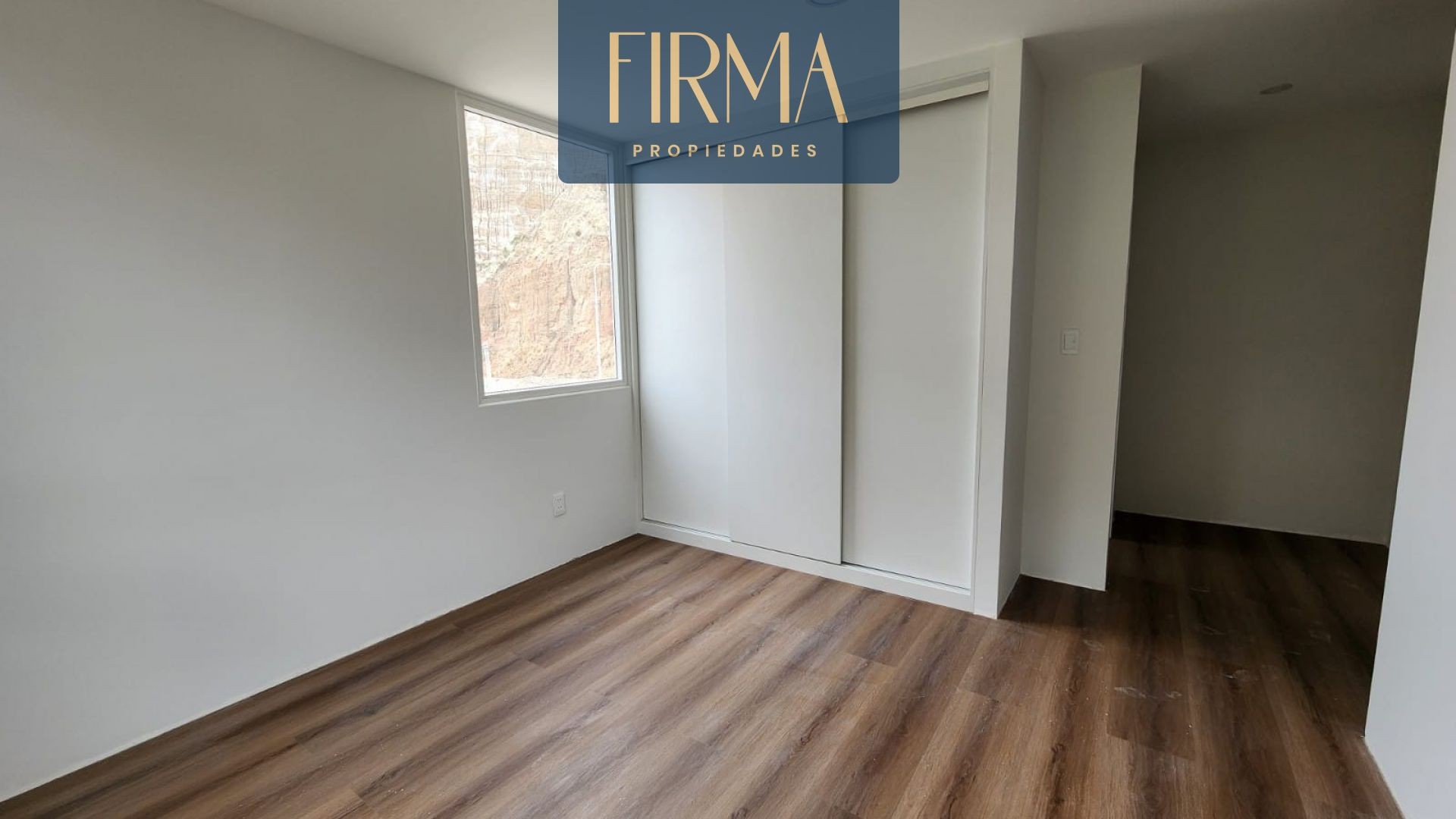 Departamento en Irpavi en La Paz 3 dormitorios 3 baños 1 parqueos Foto 3