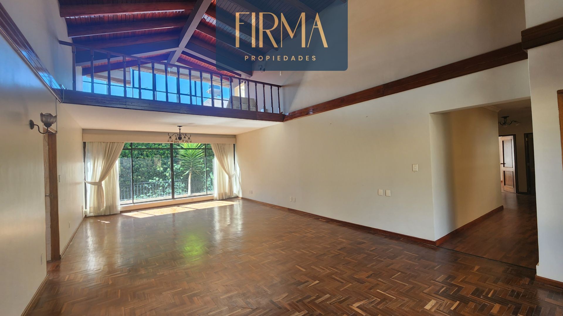 Casa CASA EN VENTA, MALLASILLA FRENTE A PLAZA Foto 24
