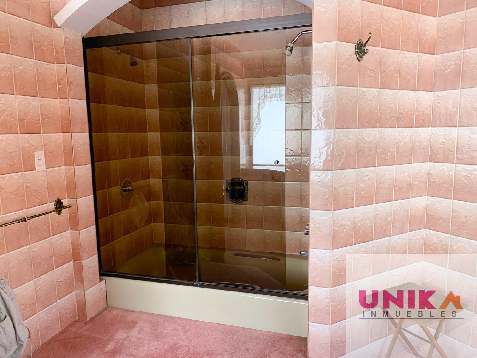 Casa en AlquilerLUJOSA CASA EN LA FLORIDA AMOBLADA  Foto 4