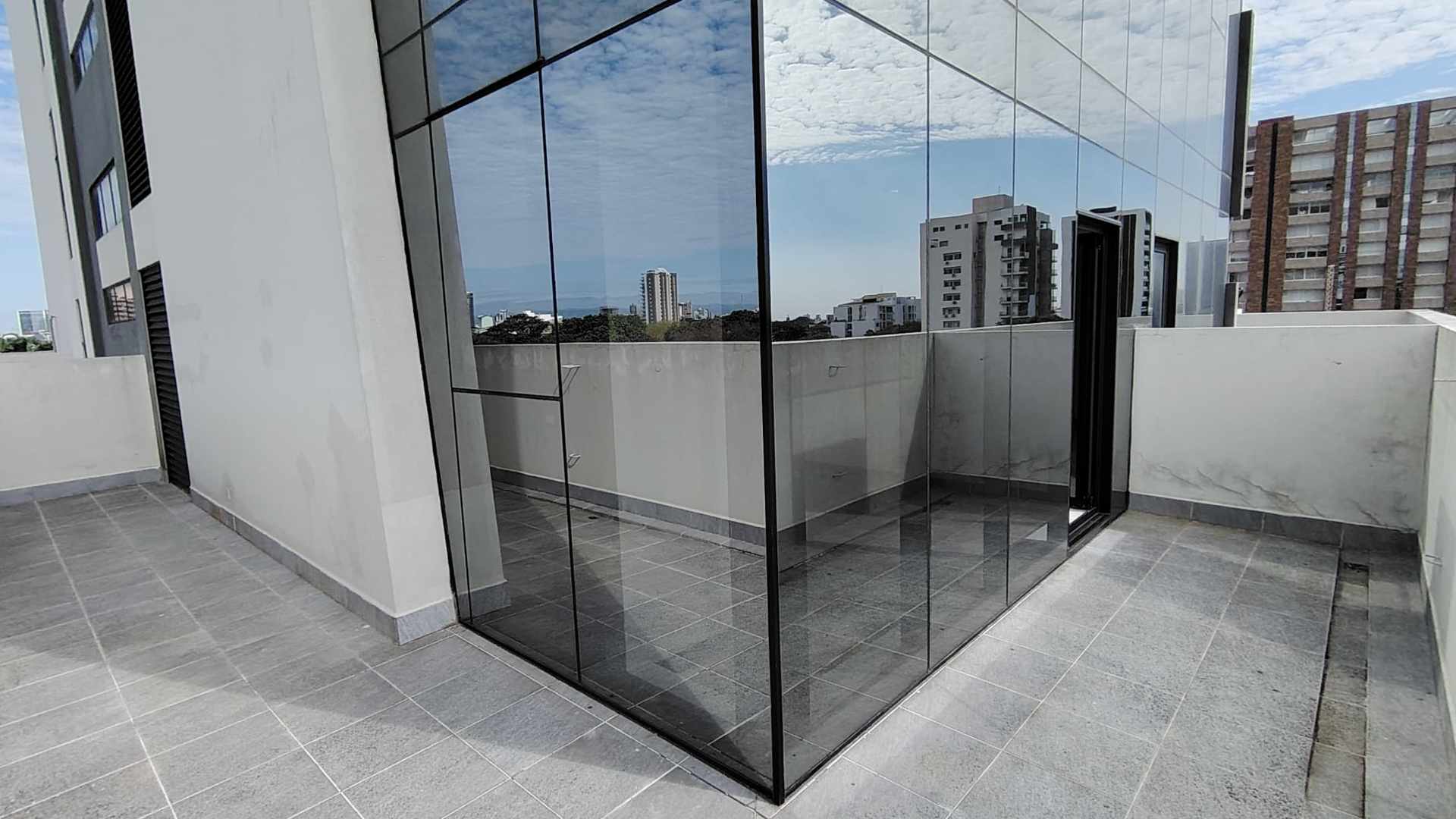 Oficina Av beni entre 2do y 3er anillo  Foto 6