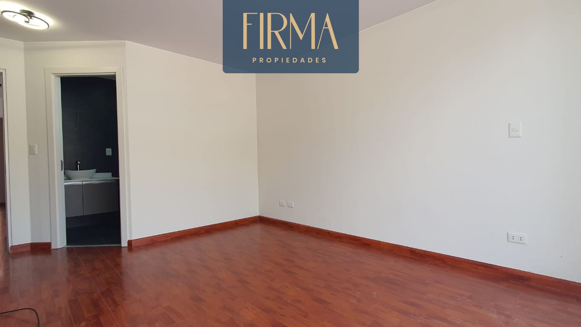 Departamento en Irpavi en La Paz 3 dormitorios 3 baños 2 parqueos Foto 9