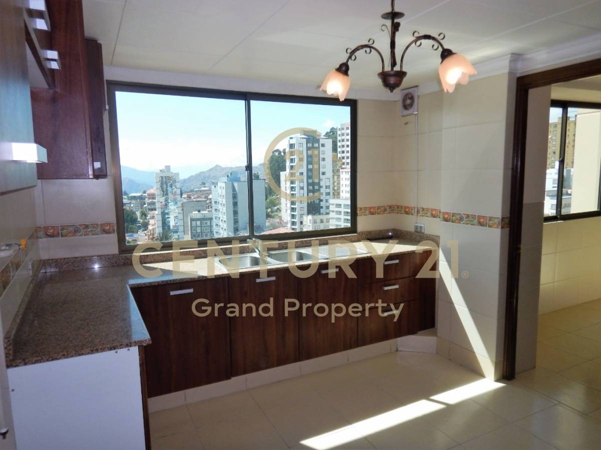 Departamento Av. Sanchez Lima Nº 2326, Edif. Valentina Piso 13 Depto 13A Foto 8