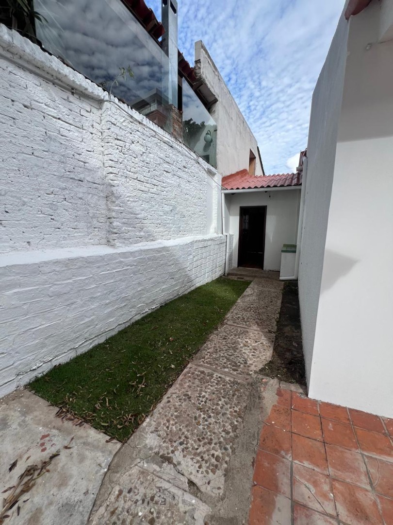 Casa en Equipetrol en Santa Cruz de la Sierra 3 dormitorios 3 baños 5 parqueos Foto 10