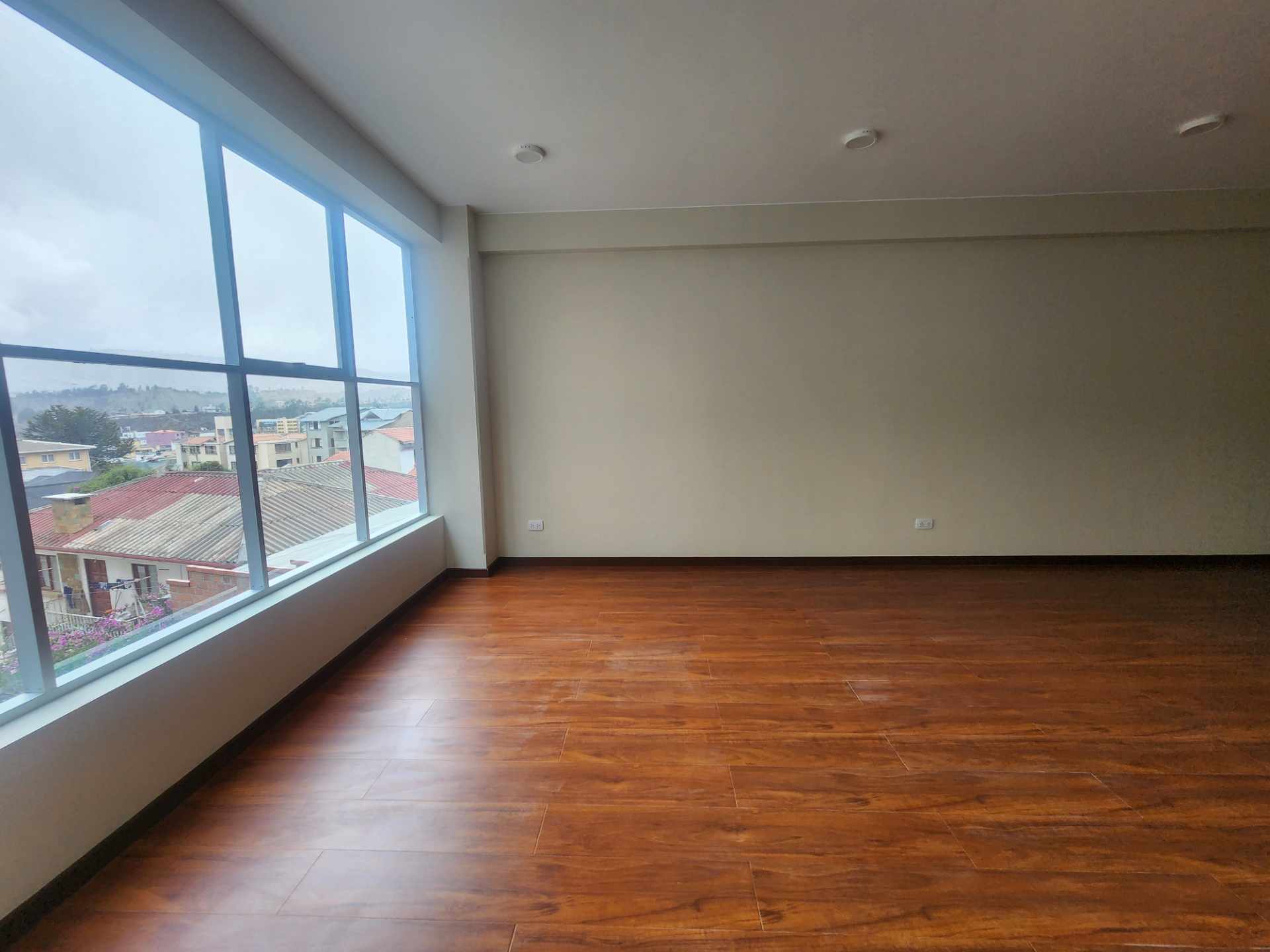 Departamento en Achumani en La Paz 2 dormitorios 2 baños 1 parqueos Foto 13