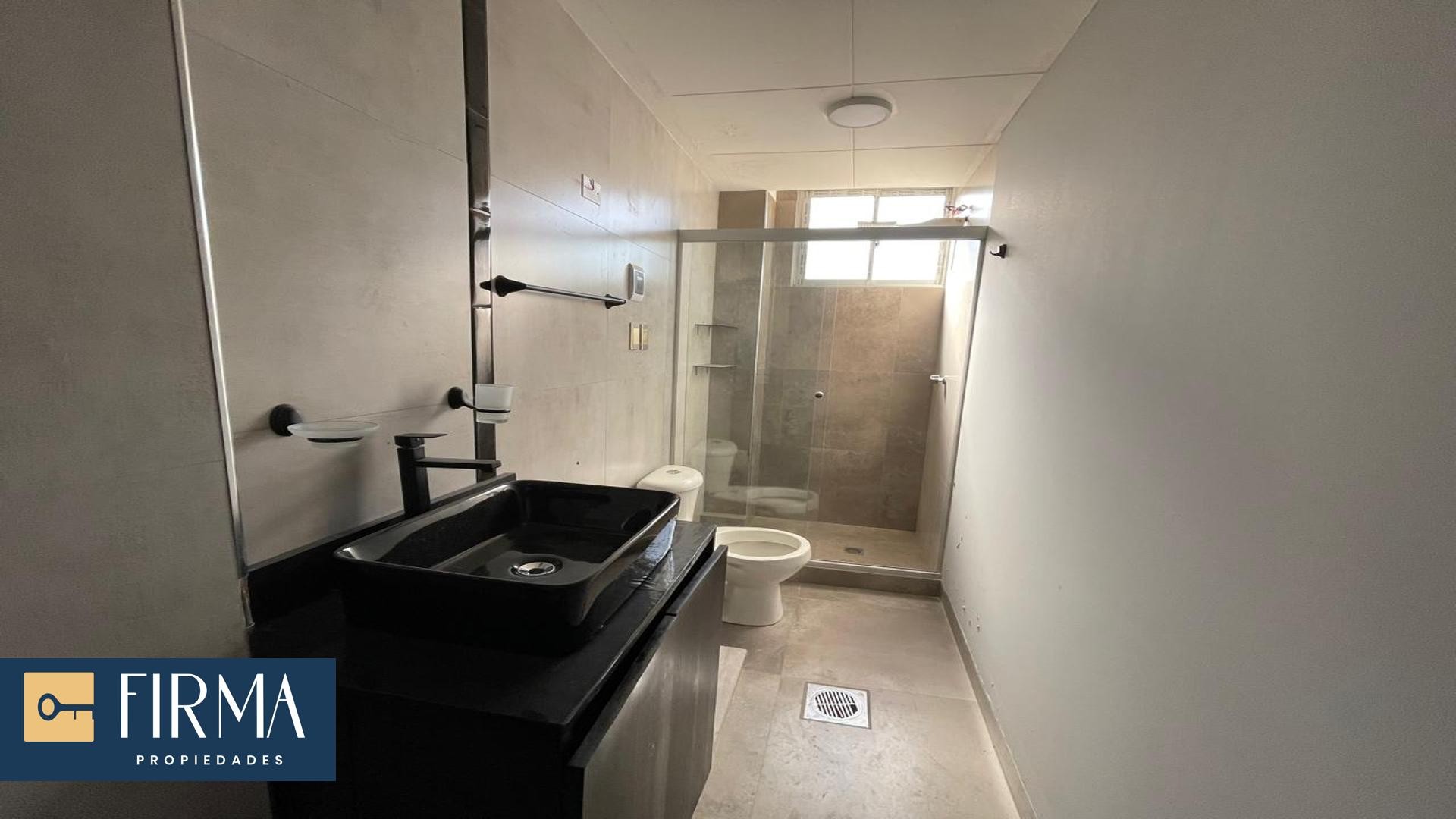 Departamento en VentaDEPARTAMENTO EN VENTA, ACHUMANI CALLE 31 3 dormitorios 3 baños  Foto 8