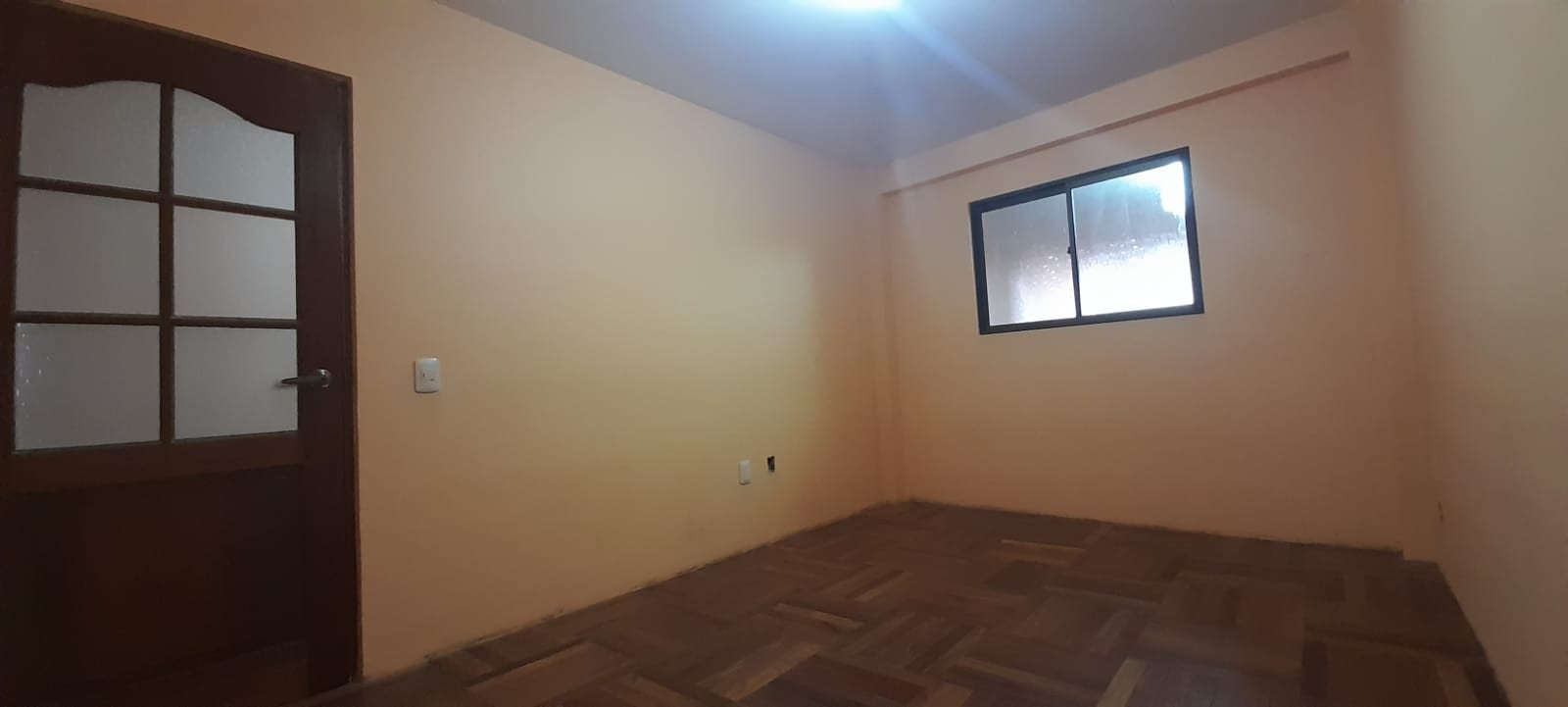 En Alquiler a Bs 1,500 Foto 7