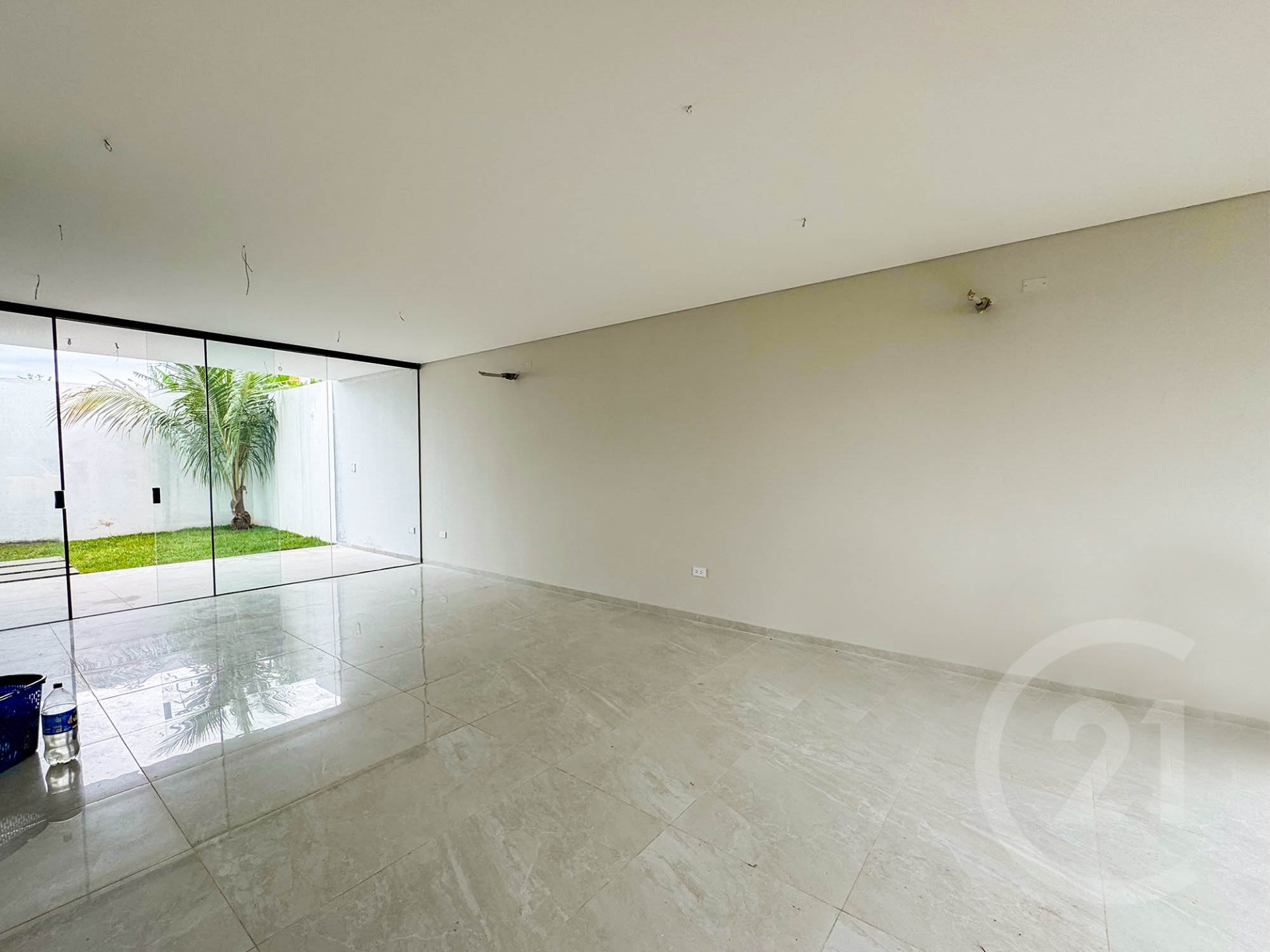 Casa en Entre 8vo y 9no anillo Norte en Santa Cruz de la Sierra 2 dormitorios 2 baños 2 parqueos Foto 10