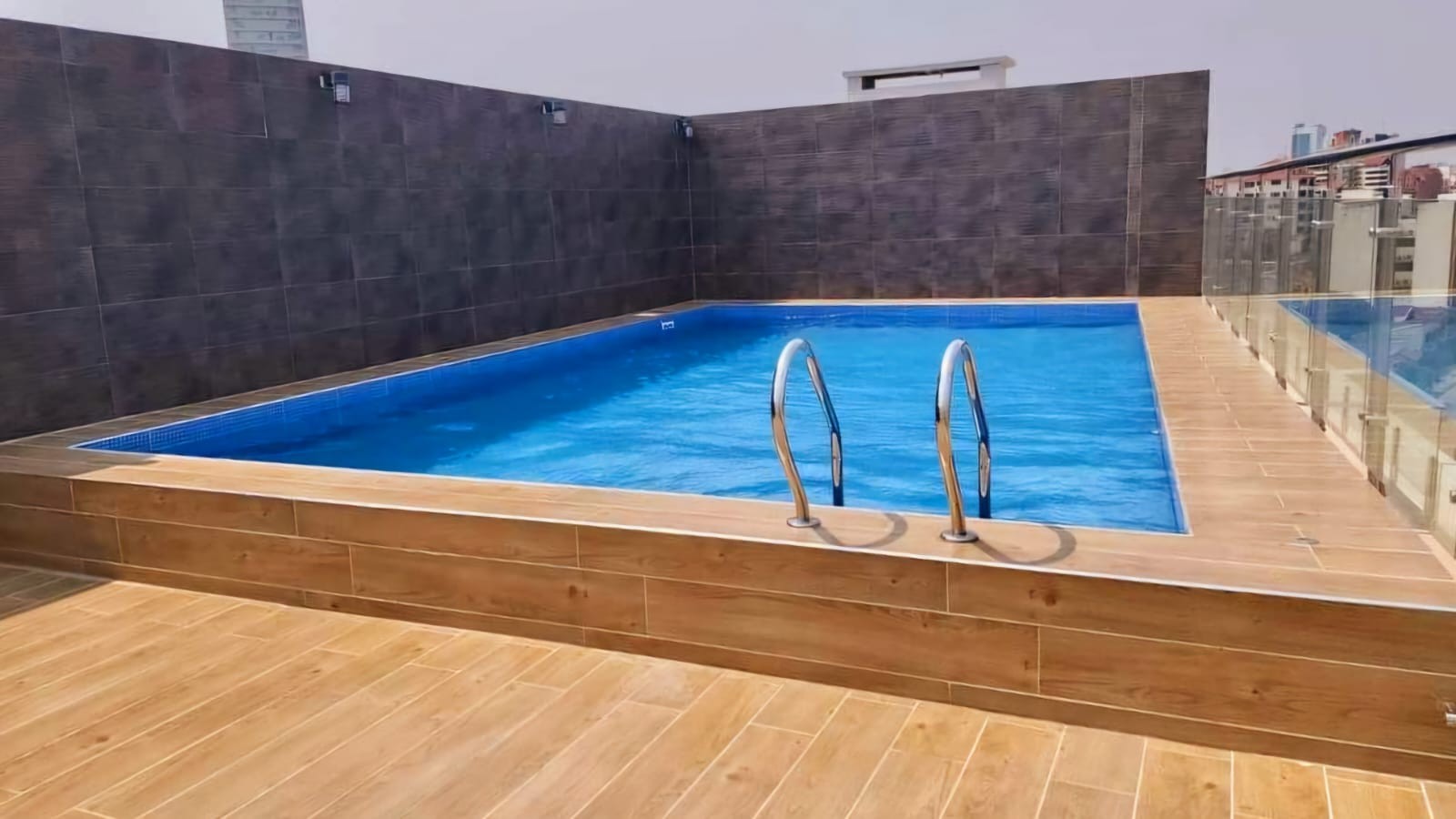 Departamento en Entre 2do y 3er anillo Oeste en Santa Cruz de la Sierra 1 dormitorios 1 baños  Foto 13