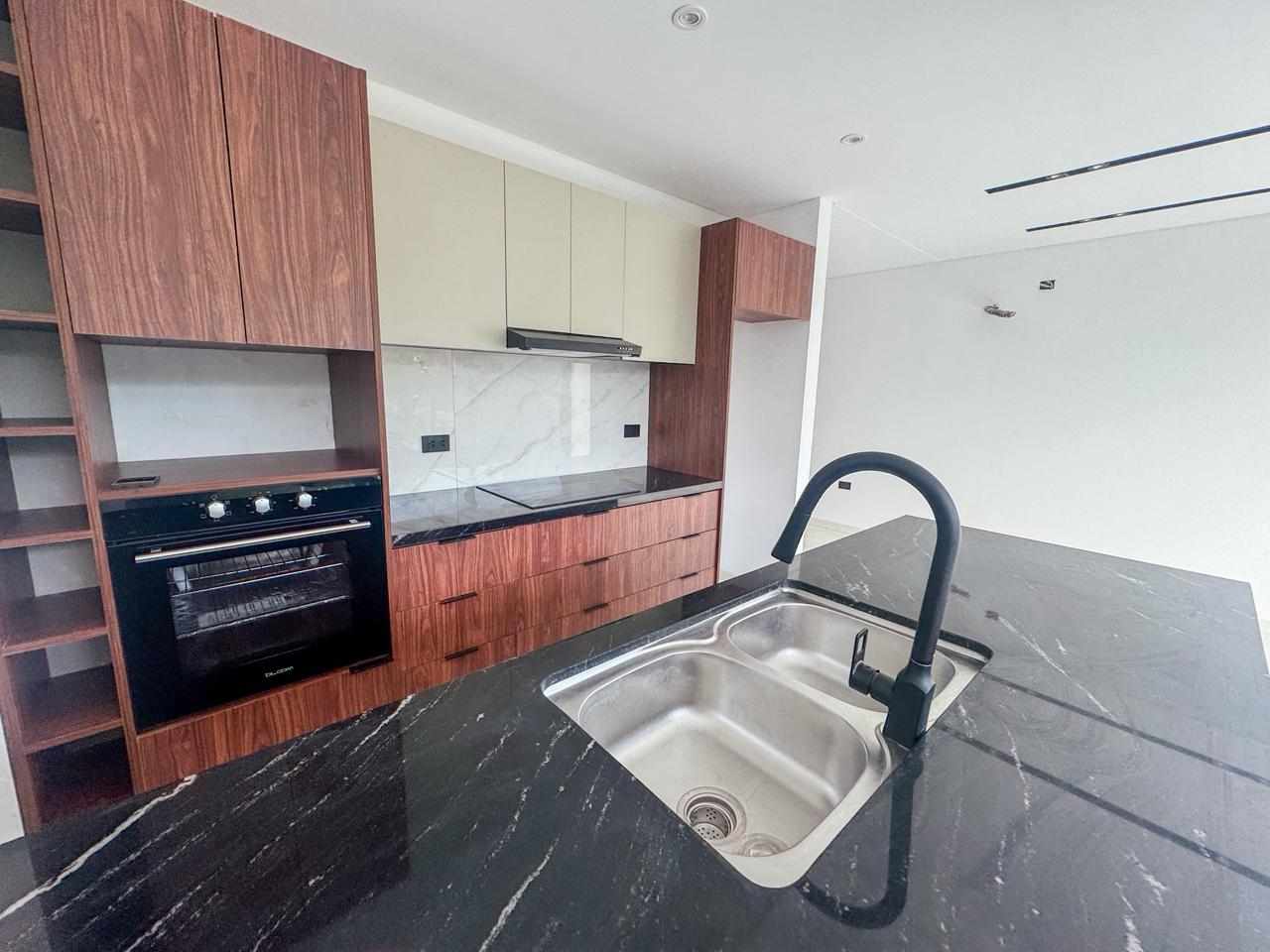 Departamento en Venta5to y 6to Anillo entre Banzer y Beni 2 dormitorios 2 baños  Foto 7