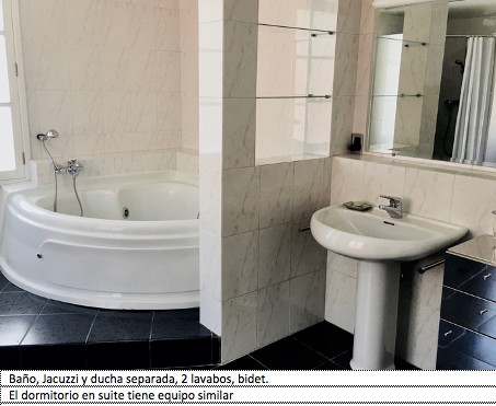 Casa CASA DE LUJO ESTILO “BAUHAUS“ en Zona Central Achumani, La Paz - 7 dormitorios · 6 baños · 4 garajes · 800 m2 Foto 17