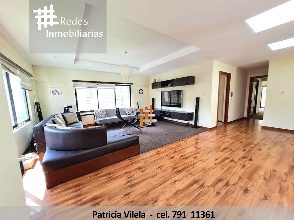 Casa en VentaCASA EN VENTA EN CONDOMINIO PRIVADO – SEMI NUEVA MUY MODERNA  3 dormitorios 4 baños 2 parqueos Foto 7