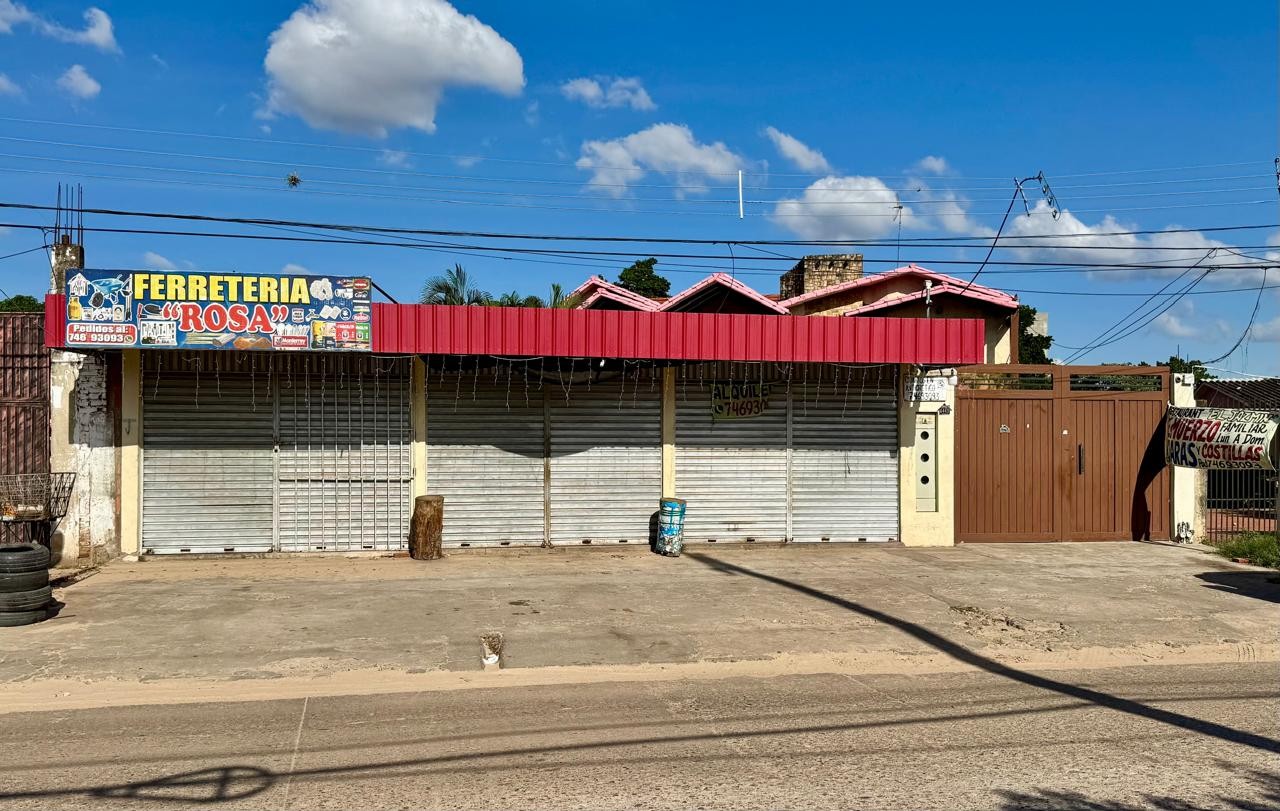 Casa en Entre 6to y 7mo anillo Oeste en Santa Cruz de la Sierra 7 dormitorios 4 baños 4 parqueos Foto 2