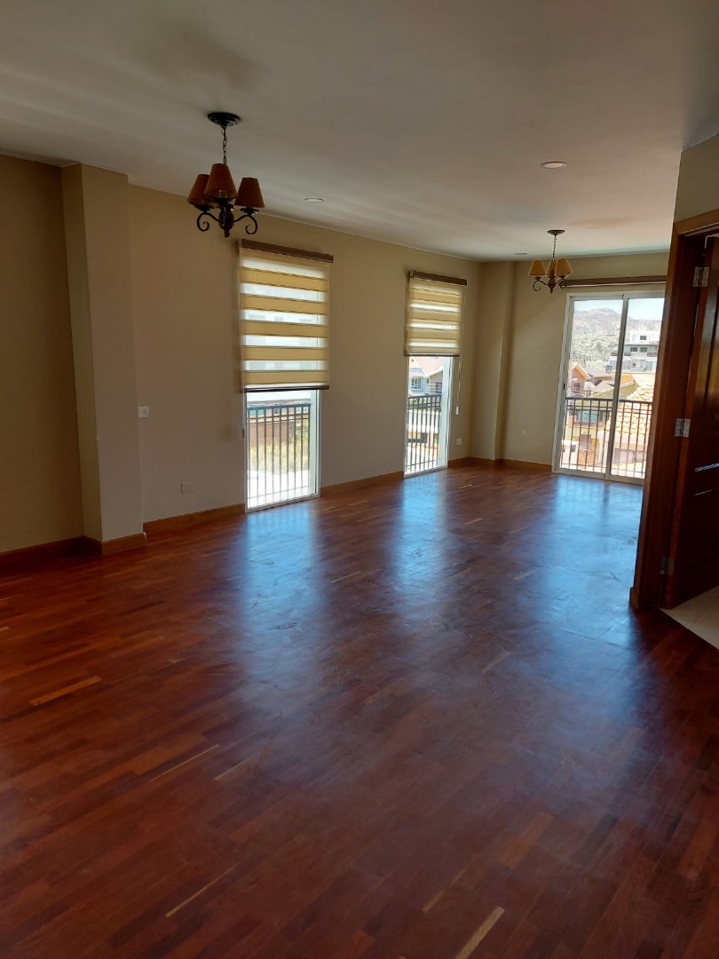 Departamento Calle 31 de Achumani  Foto 1