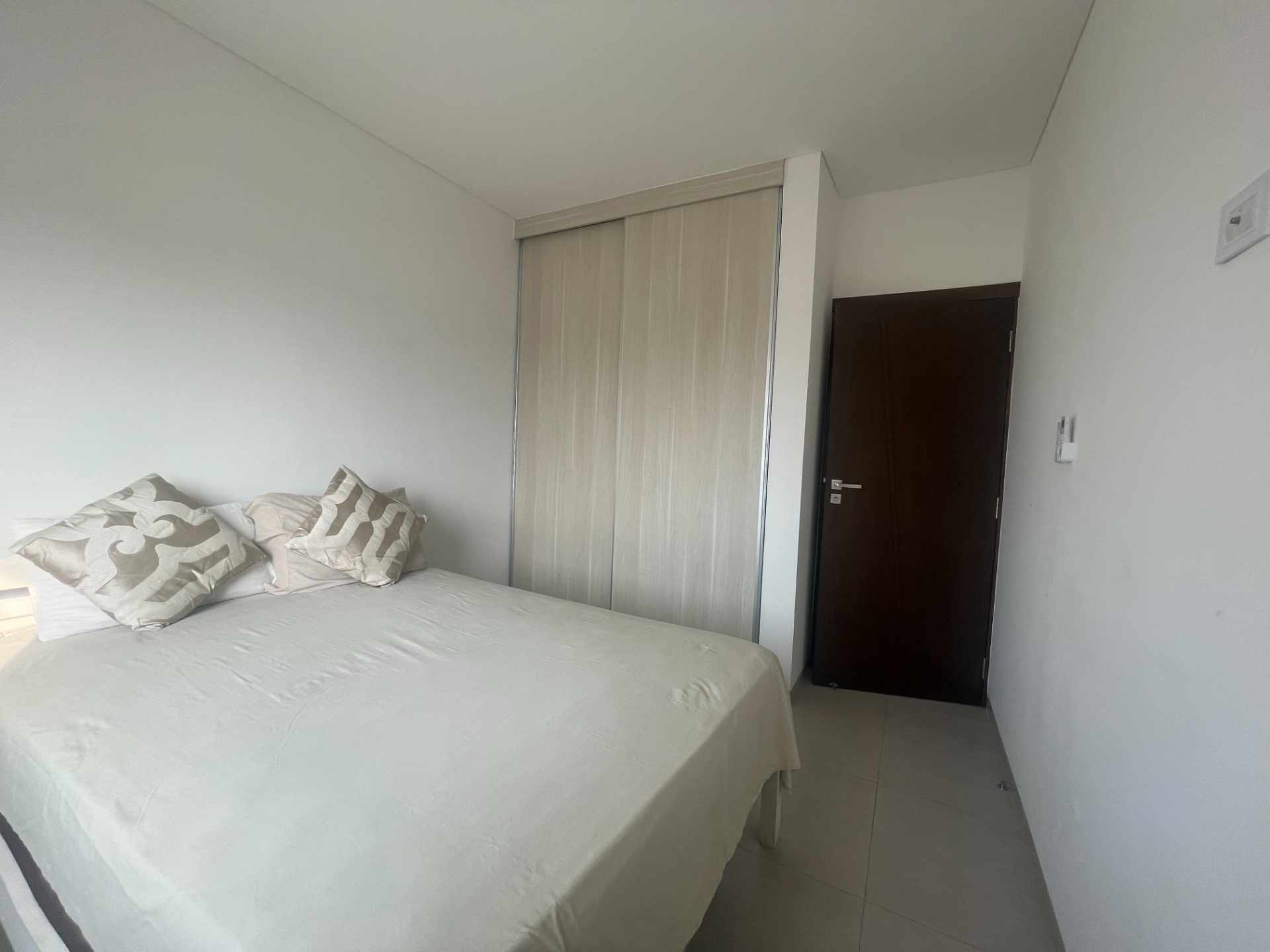 Departamento en Entre 2do y 3er anillo Este en Santa Cruz de la Sierra 3 dormitorios 3 baños 2 parqueos Foto 25