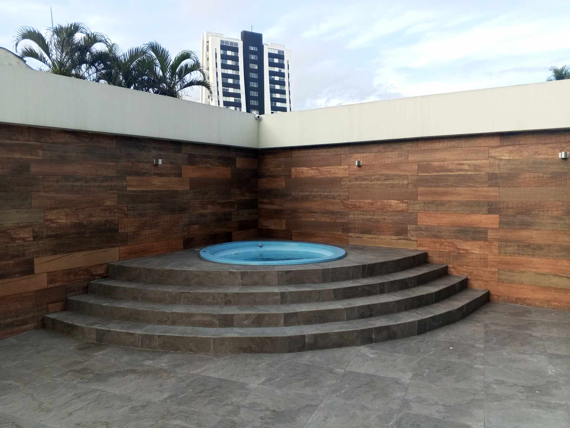 Departamento en AlquilerCondominio Altos del Sur, Zona Sur, entre Av. Irala y Av. Las Américas, cerca del Parque Urbano.  1 dormitorios 1 baños  Foto 13