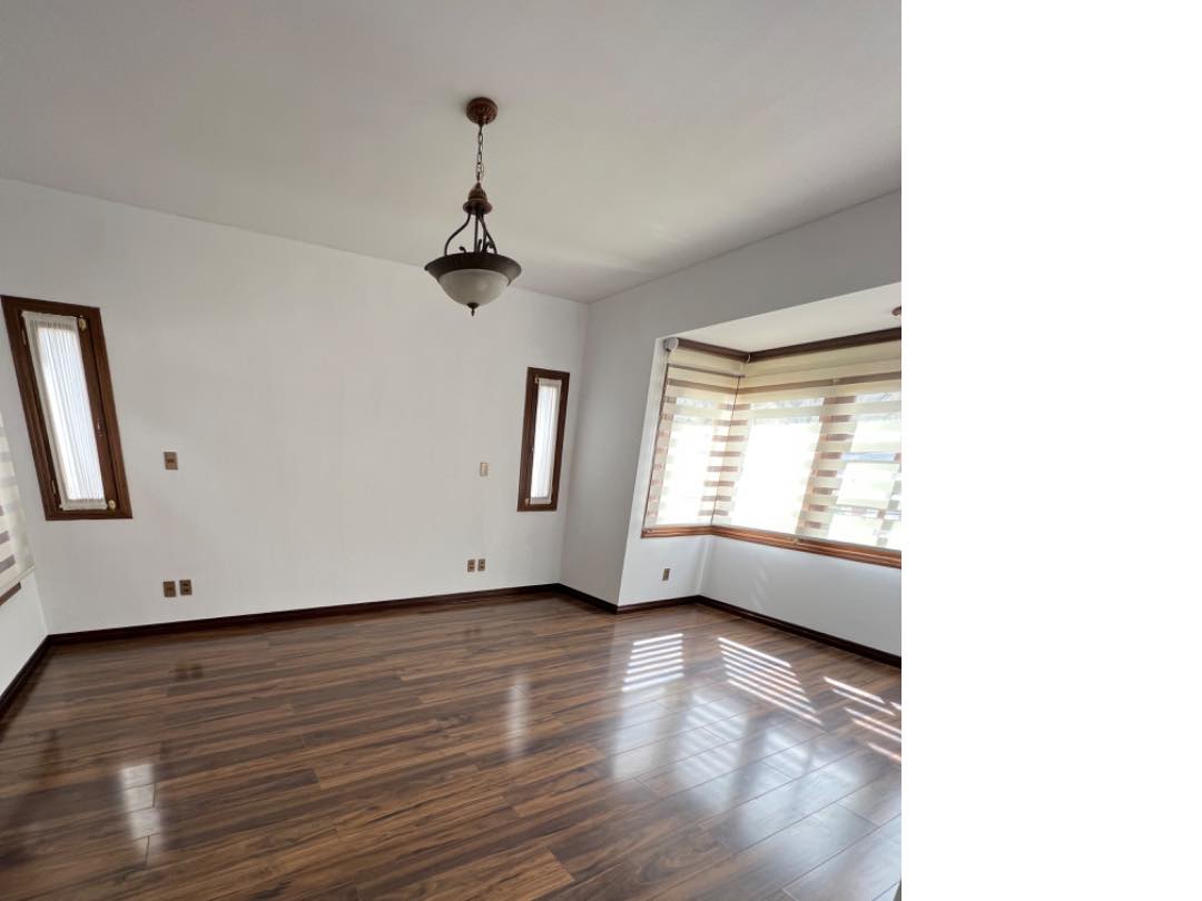 Casa en Achumani en La Paz 5 dormitorios 5 baños 2 parqueos Foto 16