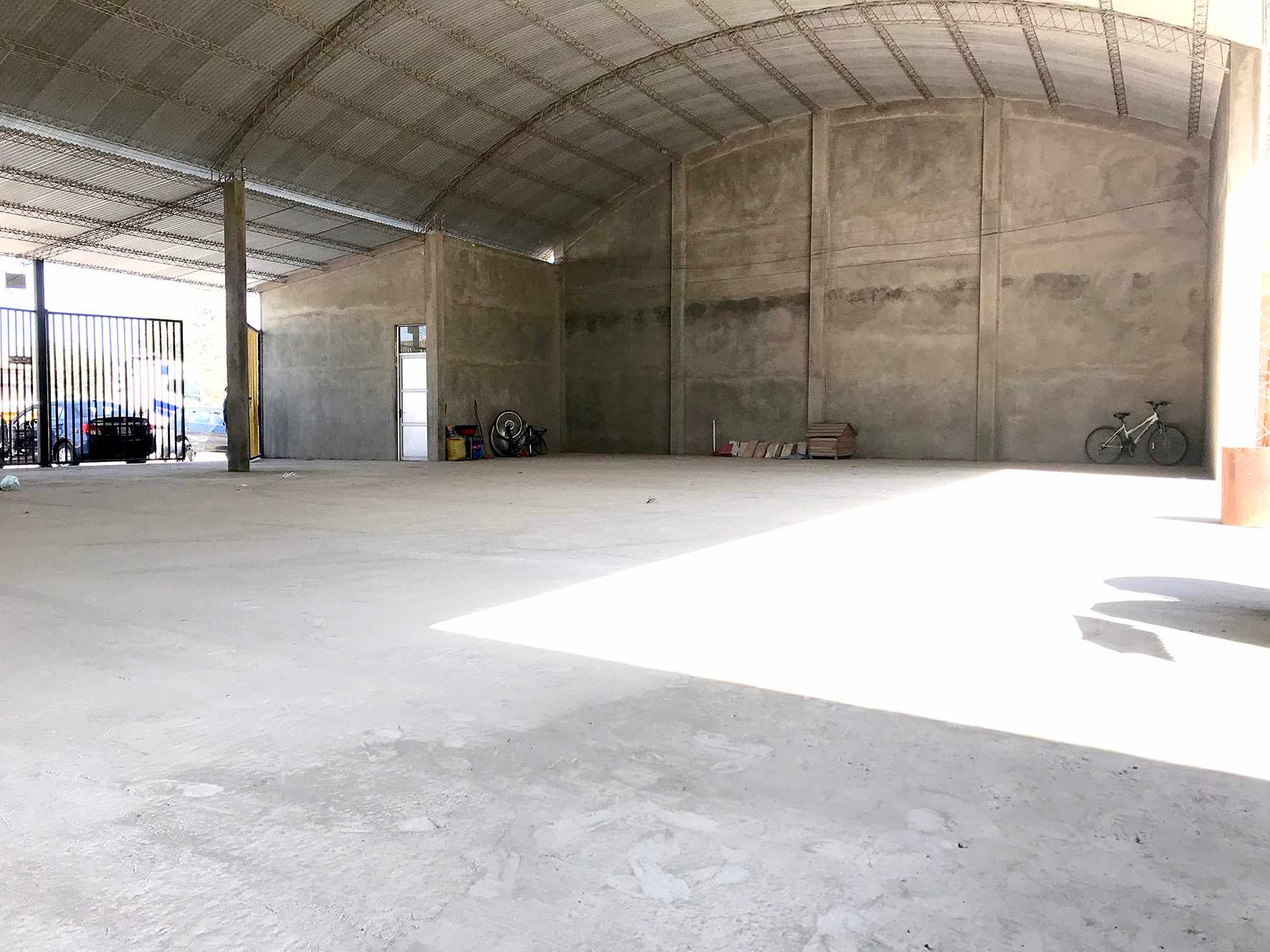 Galpón en AlquilerAv. Blanco Galindo Km 11.5 Foto 1