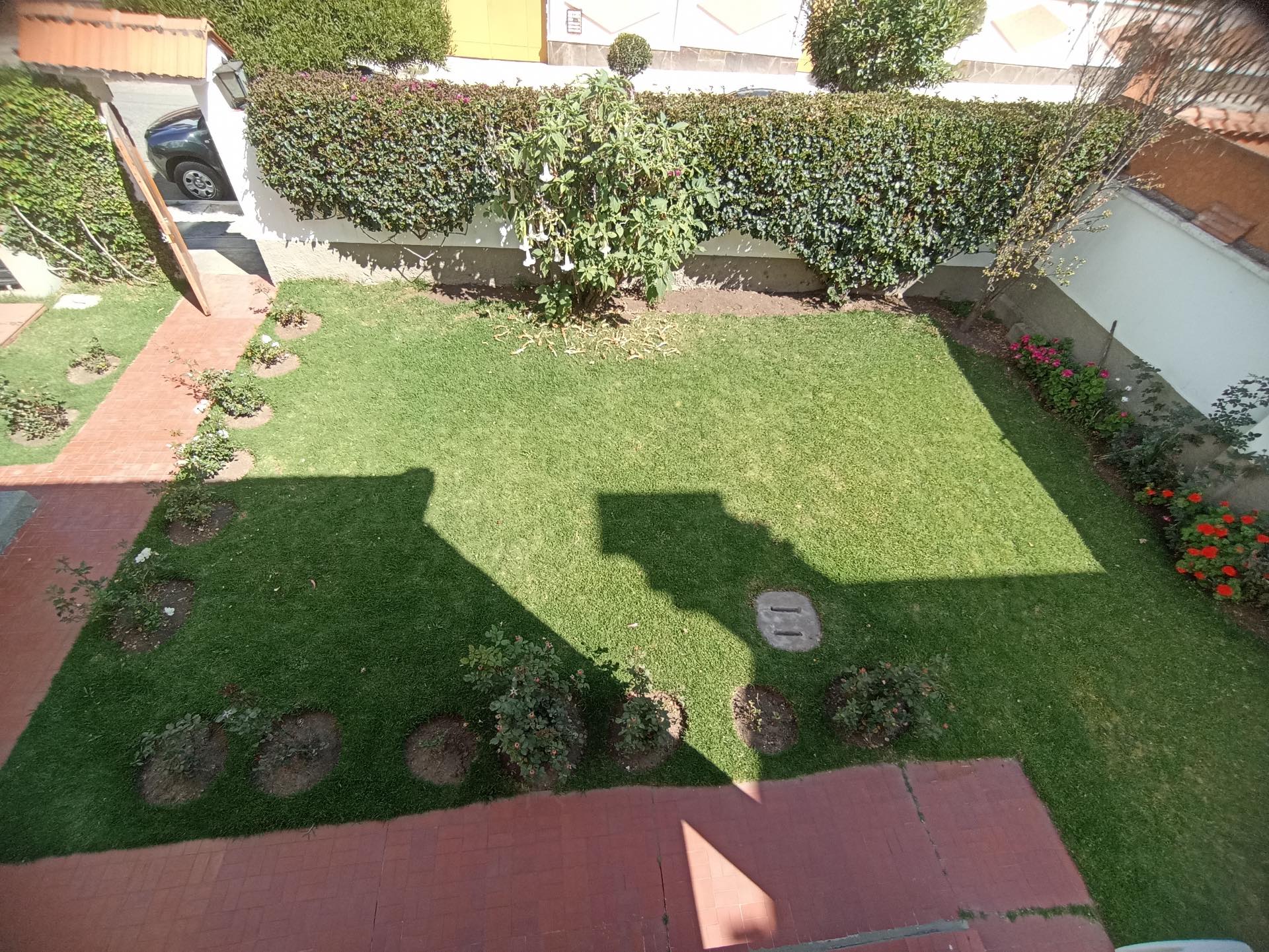 Departamento en VentaCASA EN VENTA / IRPAVI 7 dormitorios 5 baños 5 parqueos Foto 4