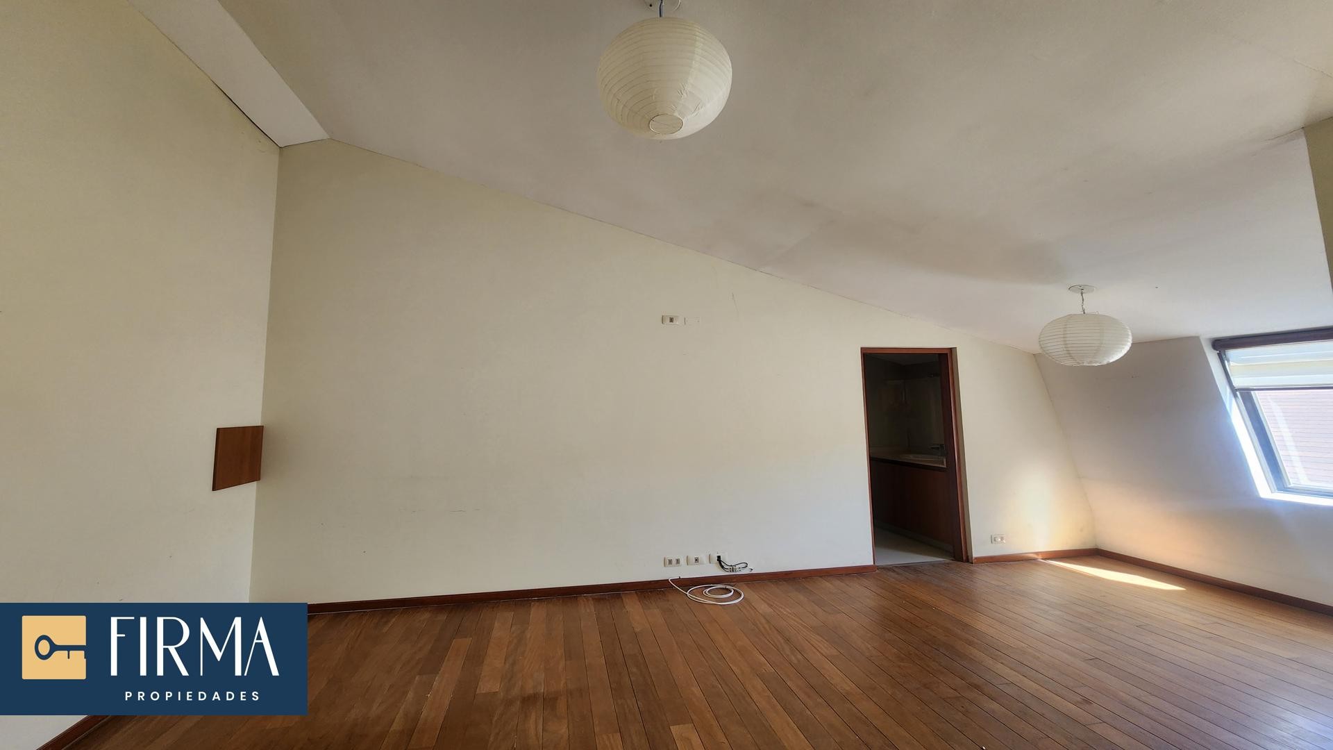 Departamento en Achumani en La Paz 4 dormitorios 5 baños 2 parqueos Foto 7