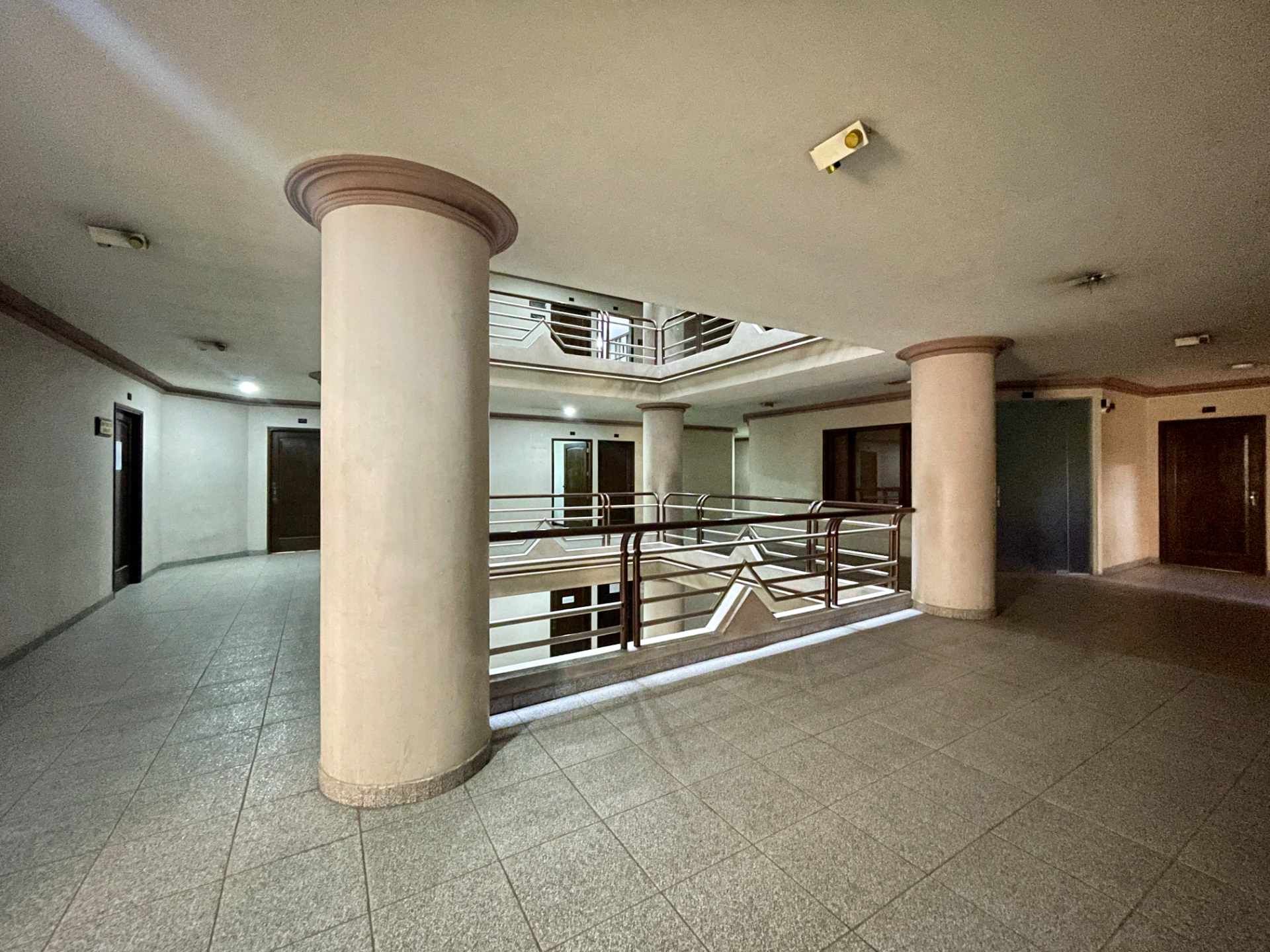 Oficina en VentaJordán esq. San Martin - Pinto Palace  Foto 10