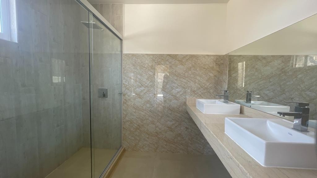 En Alquiler a $us 3,000 Foto 8