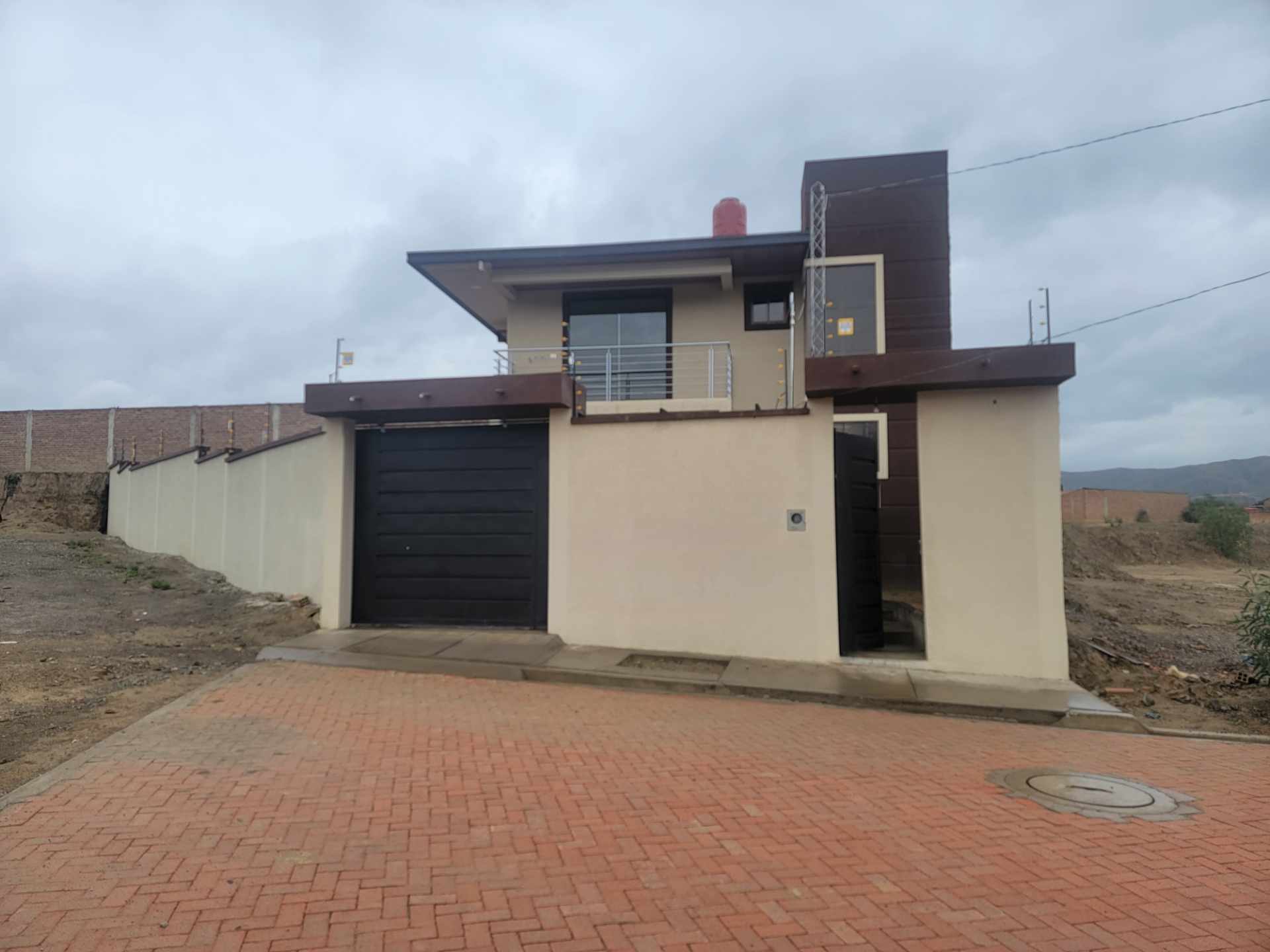 Casa Av. del Tunel del Abra km 7, tres cuadras al norte Foto 1