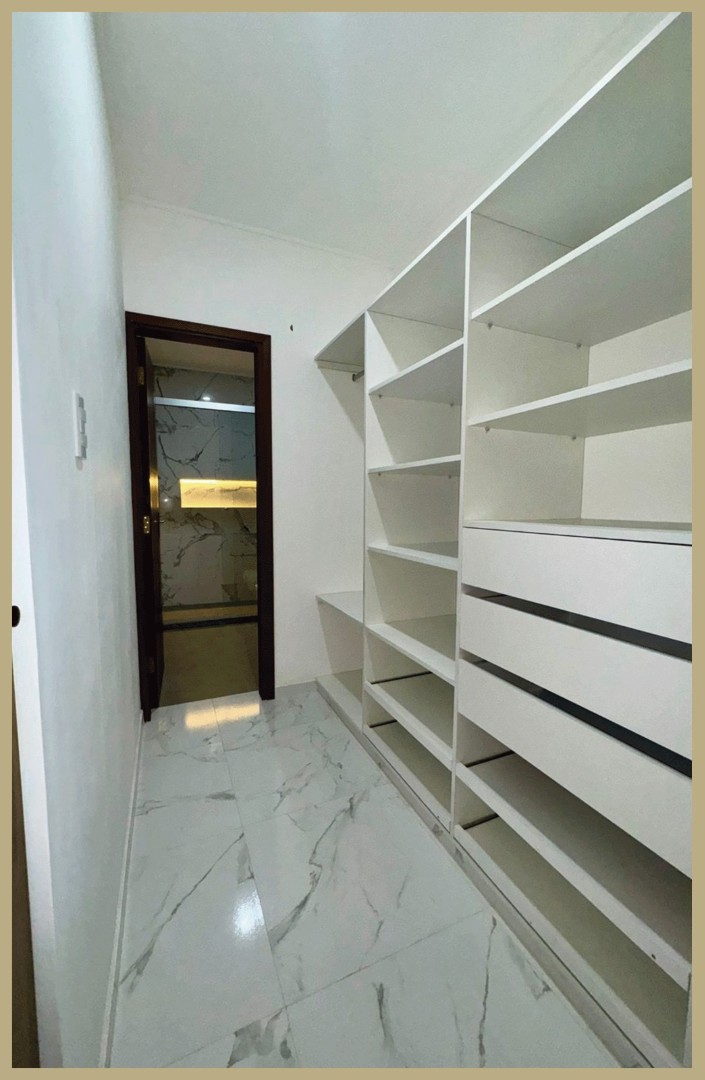 Casa en VentaZona Norte, 7mo anillo 3 dormitorios 3 baños 2 parqueos Foto 8