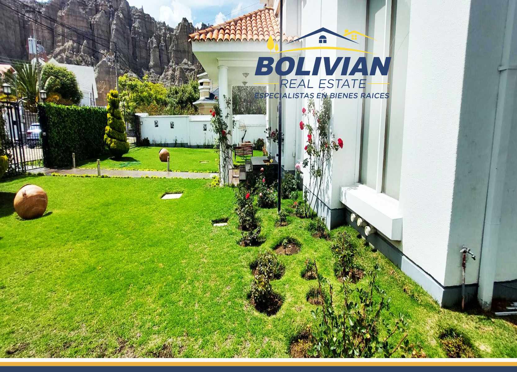 Casa en VentaACHUMANI CALLE 22, LINDA CASA EN VENTA 4 dormitorios 4 baños 3 parqueos Foto 1