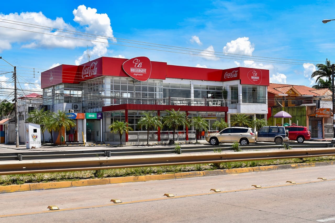 En Alquiler a $us 3,990 Foto 1