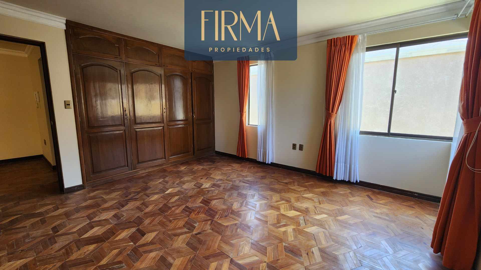 Casa ALQUILA ESTA CASA EN ACHUMANI, CALLE 29 Foto 4