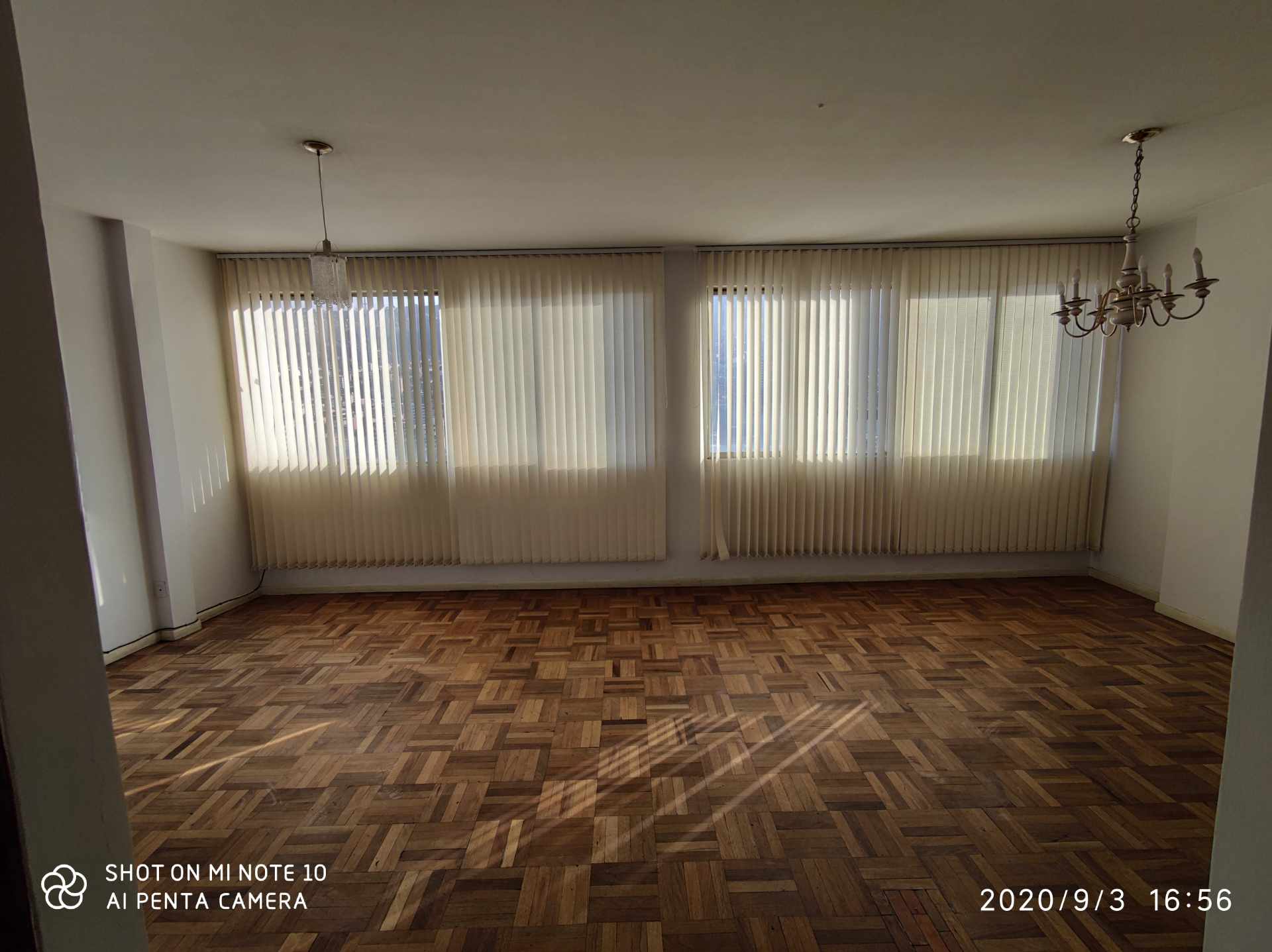 Departamento en VentaZona Central, avenida 16 de julio # 1655 , Edificio Alameda 3 dormitorios 4 baños  Foto 5