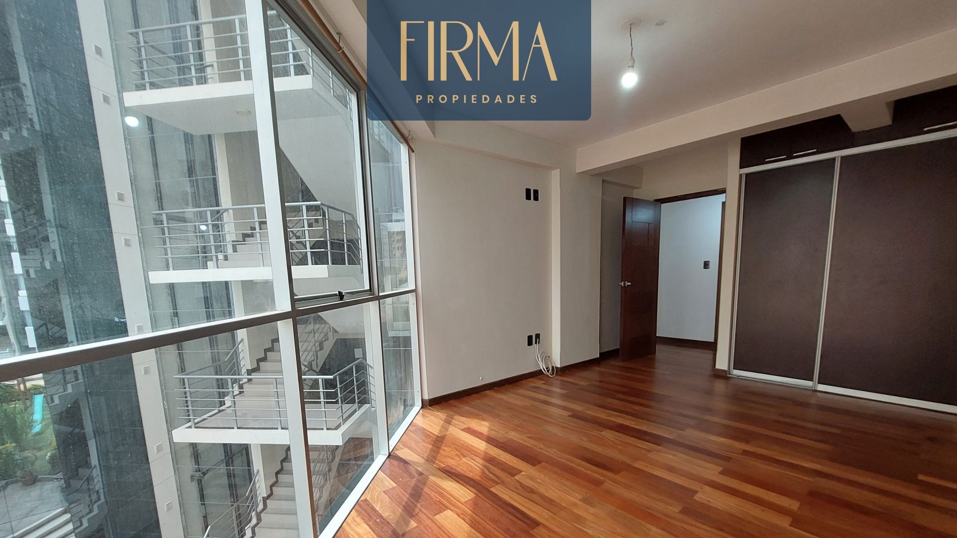 Departamento en AlquilerDEPARTAMENTO DE UN DORMITORIO EN OBRAJES 1 dormitorios 2 baños 1 parqueos Foto 1