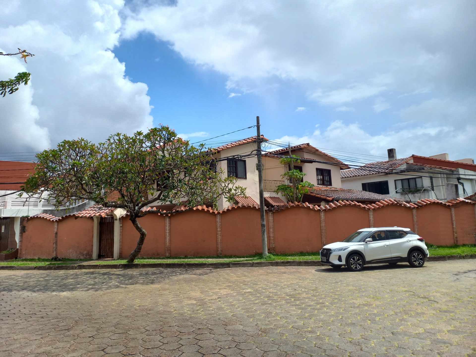 Casa Urbarí, En esquina entre calle Guarey y calle Masavi Foto 7