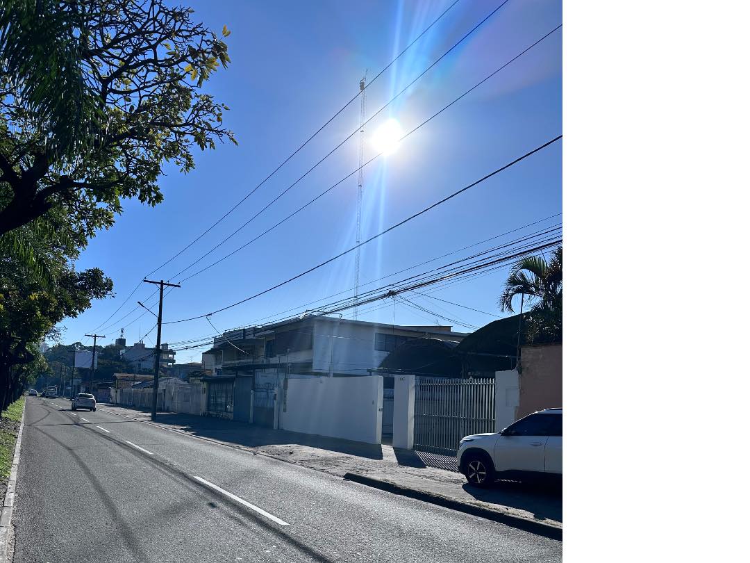 Galpón  sobre la Av. 26 de Febrero (2do anillo) Foto 3