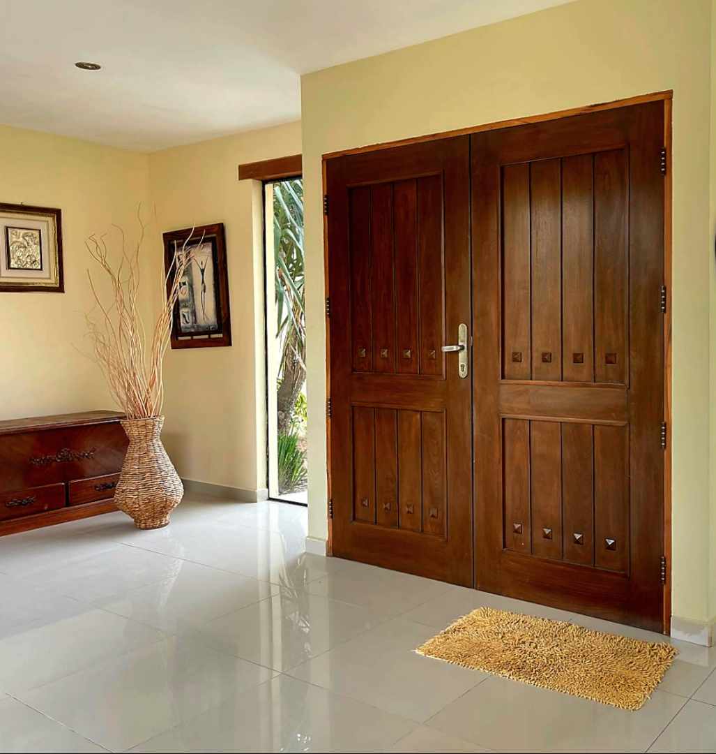 Casa en VentaZona Norte
Condominio Polo Country 5 dormitorios 6 baños 4 parqueos Foto 14