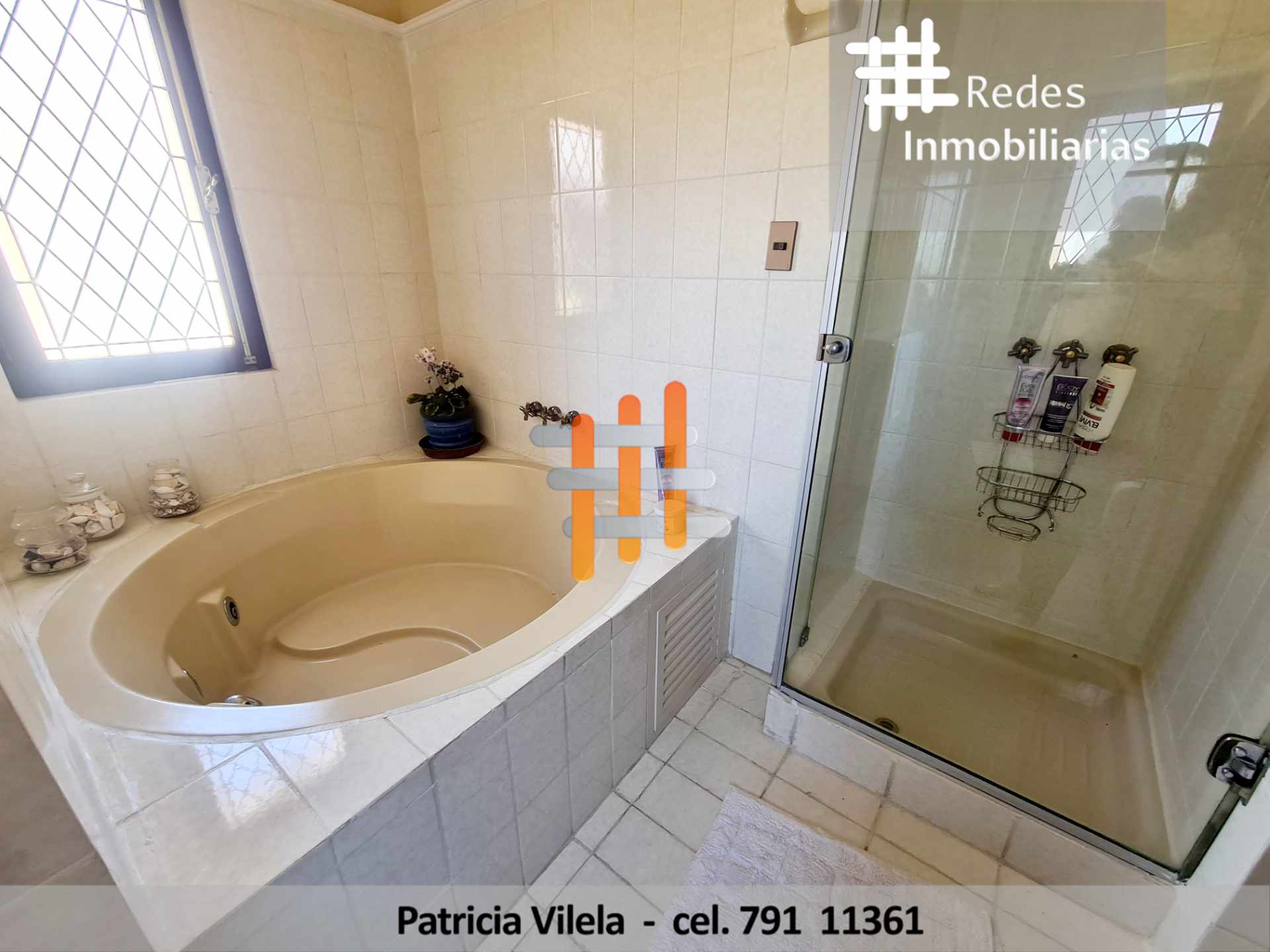 Casa en Achumani en La Paz 4 dormitorios 5 baños 4 parqueos Foto 21