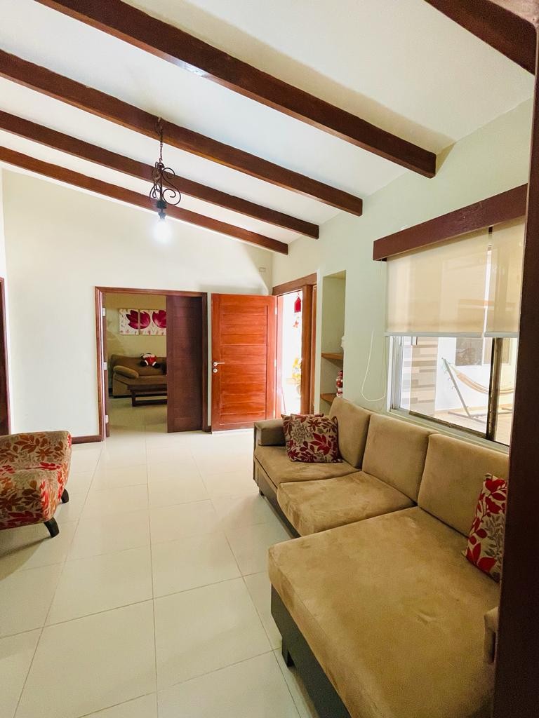 Casa en VentaAVENIDA ALEMANA Y 3ER ANILLO. ZONA NORTE!  5 dormitorios 3 baños 3 parqueos Foto 9