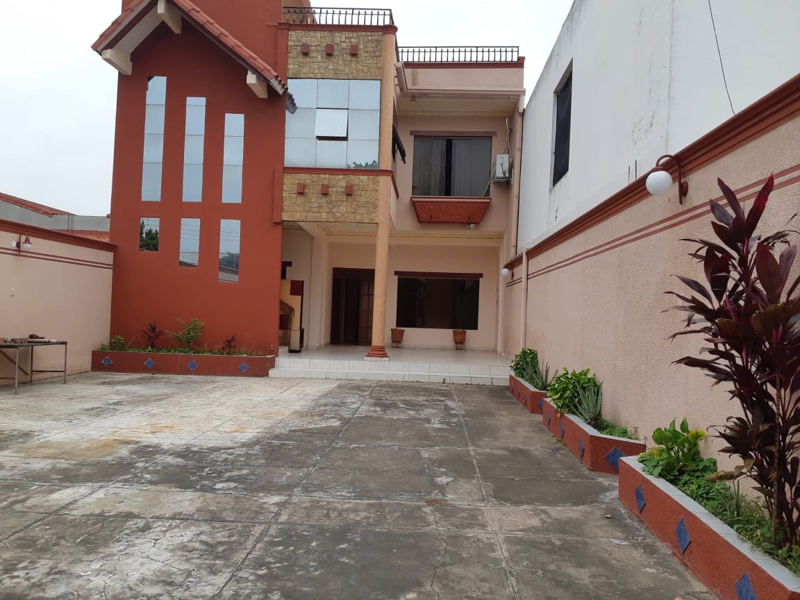 En Alquiler a $us 350 Foto 1