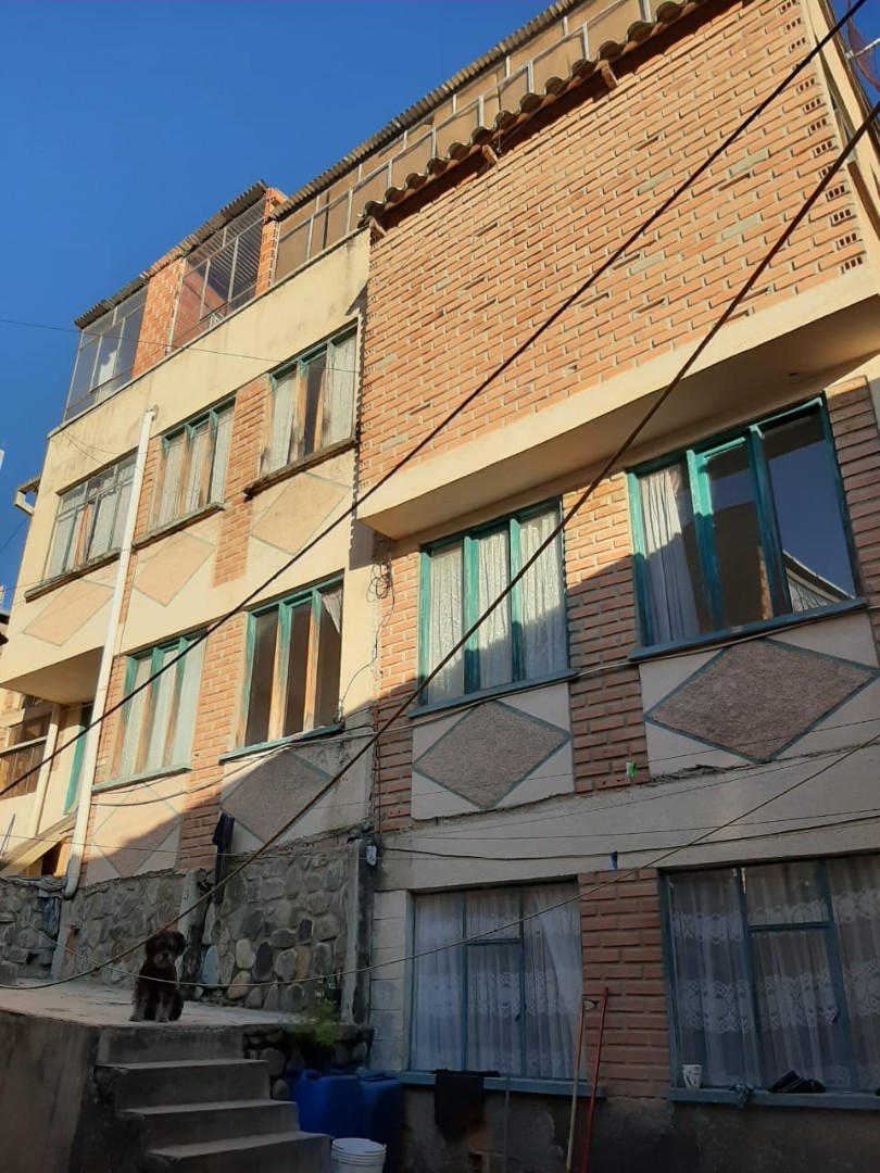 Casa URGENTE CASA EN VENTA VILLA SAN ANTONIO (CV141), Calle Mariano Antezana Foto 3