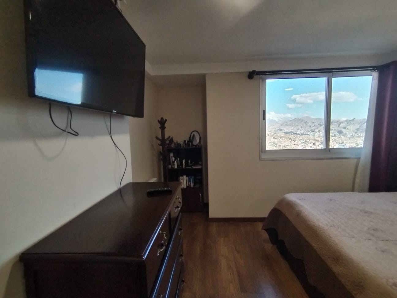 Departamento en Sopocachi en La Paz 3 dormitorios 4 baños 1 parqueos Foto 17