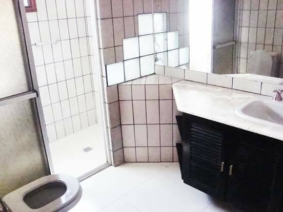 Casa Av. Piraí (entre 2do y 3er Anillo) lado Banco Ganadero Santa Cruz de la sierra Foto 3