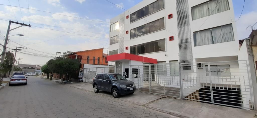 Departamento en AlquilerAV. ALEMANA C/ LAS BARRERAS entre 3er y 4º anillo Foto 1