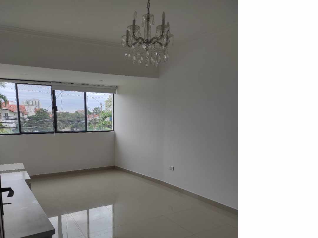 En Alquiler a $us 1,500 Foto 19